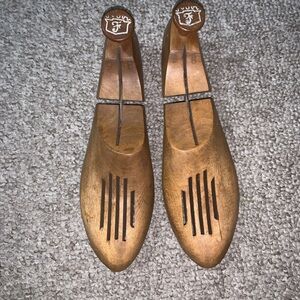 Florsheim  Size 8.5 Vintage Wood Solid Oak Full Foot shoe Shapers Jointed Vented